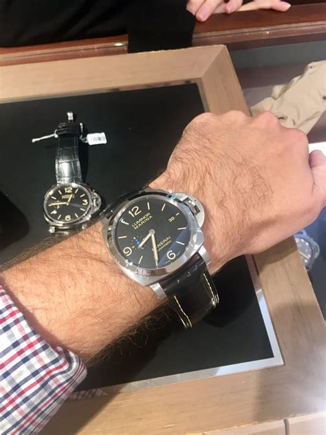 panerai luminor 42mm vs 44mm.